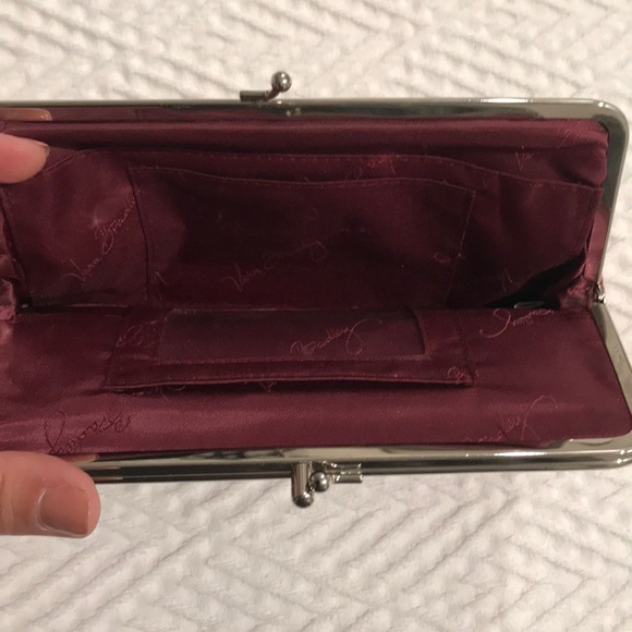 Vera Bradley clutch - Picture 3 of 6